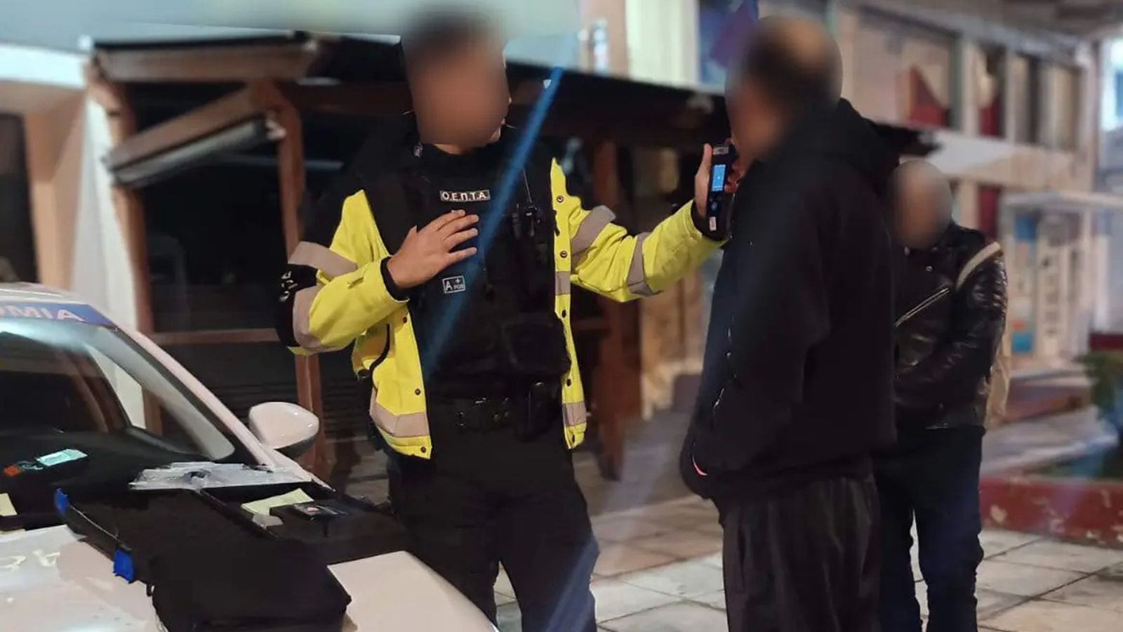 Αθήνα: Χειροπέδες σε 20 οδηγούς & 4.626 παραβάσεις σε 5 ημέρες